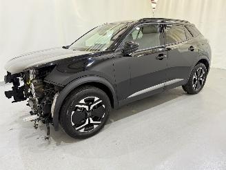 Peugeot 2008 1.2 PureTech 100 Allure picture 2