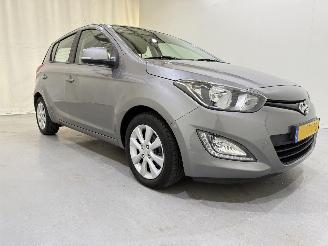 Auto incidentate Hyundai I-20 HB 1.2i i-Deal Airco NAP 2014/2