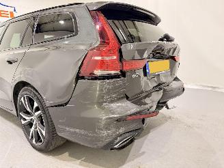 Volvo V-60 2.0 T8 Recharge PHEV R Design AWD picture 36