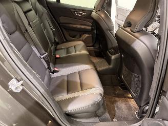 Volvo V-60 2.0 T8 Recharge PHEV R Design AWD picture 66
