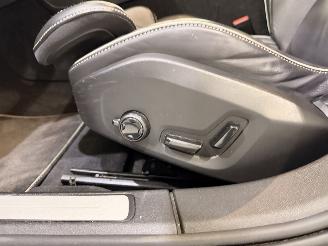 Volvo V-60 2.0 T8 Recharge PHEV R Design AWD picture 52