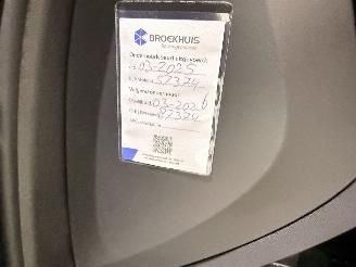 Volvo V-60 2.0 T8 Recharge PHEV R Design AWD picture 27