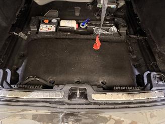 Volvo V-60 2.0 T8 Recharge PHEV R Design AWD picture 12