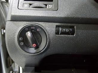 Volkswagen Polo 1.4-16V Comfortline AC 5,Drs LM 60Kw NAP picture 26
