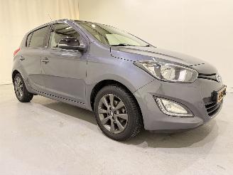 uszkodzony samochody osobowe Hyundai I-20 HB 1.2i Busines Edition GO 2014/6