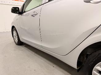 Kia Picanto 1.0 DynamicLine Airco picture 20