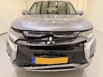 Mitsubishi Outlander 2.0 PHEV Instyle+ 4WD Aut. picture 2