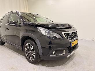Peugeot 2008 1.2 GT-Line Automaat Navi/Clima picture 16