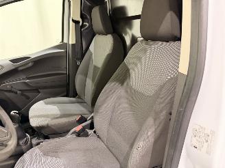 Ford Transit Courier Van 1.5 TDCI Airco NAP picture 37