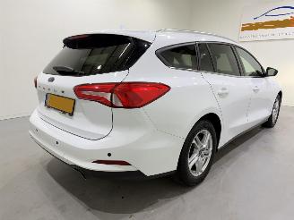 Ford Focus Wagon 1.0 EcoBoost Trend Edition picture 6