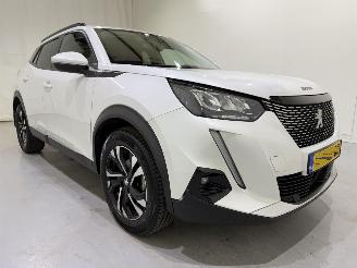 skadebil auto Peugeot 2008 1.2 Blue Lease Allure 2021/10