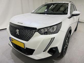 Peugeot 2008 1.2 Blue Lease Allure picture 22