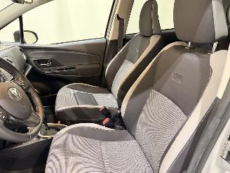 Toyota Yaris HB 1.5VVT-i HEV Y20 Automaat picture 30