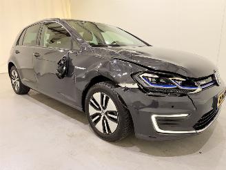 uszkodzony samochody osobowe Volkswagen e-Golf VII HB E-DITION Aut 2020/3