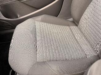 Volkswagen Polo HB 1.6 TDI Highline Navi picture 28