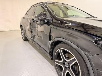 Mercedes GLA 220 4Matic Premium Plus AMG Aut7 picture 9