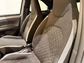 Toyota Aygo X 1.0 VVT-i Envy Automaat picture 36