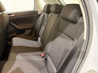 Volkswagen Polo VI HB 1.6 TDI Comfort Navi picture 23