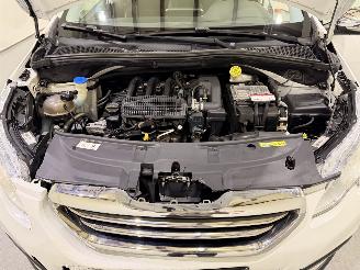 Peugeot 2008 1.2 PureTech Allure Automaat picture 29