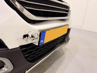 Peugeot 2008 1.2 PureTech Allure Automaat picture 28