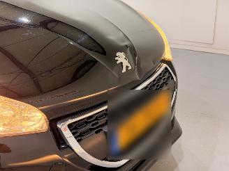 Peugeot 208 HB 1.2 VTi Envy Clima picture 13