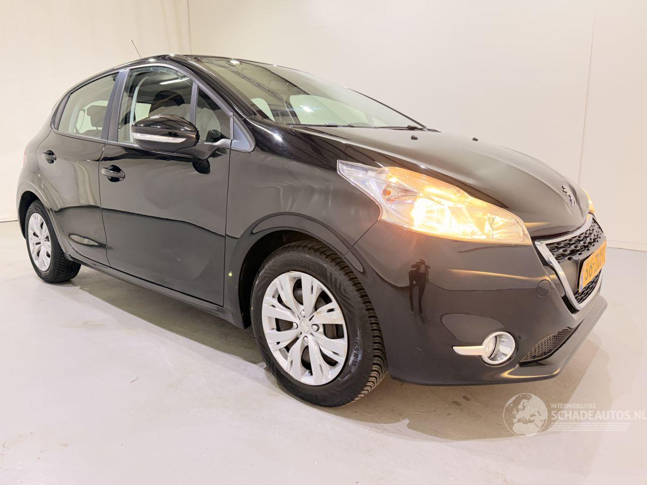 Peugeot 208 HB 1.2 VTi Envy Clima