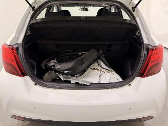 Toyota Yaris 1.5 VVT-i Hybrid Dynamic Aut. picture 35