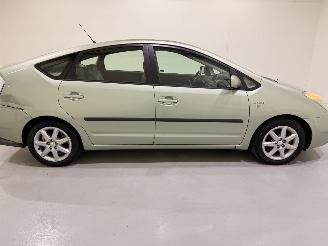 Toyota Prius HB 1.5 VVT-i HEV Aut. picture 18