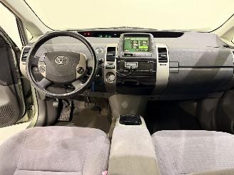 Toyota Prius HB 1.5 VVT-i HEV Aut. picture 35