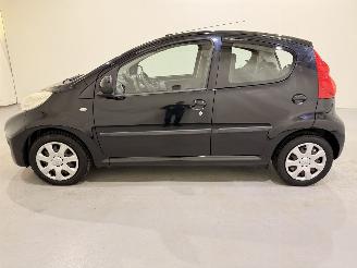 Peugeot 107 HB 1.0-12V XS Airco picture 19
