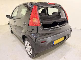 Peugeot 107 HB 1.0-12V XS Airco picture 4