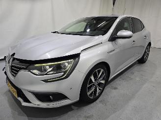 uszkodzony samochody osobowe Renault Mégane 1.5 Dci GT Line  Bose Leder Bjr.2016 2016/8