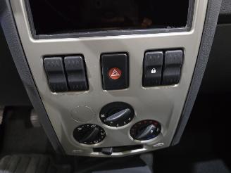 Dacia Logan Ambiance MCV 1.4 55Kw Bjr.2010 picture 12