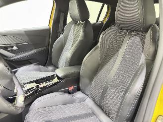 Peugeot 208 HB 1.2 Puretech 130 GT-Line Aut8 picture 34