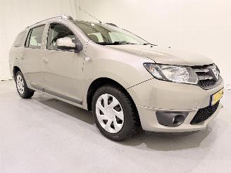 Damaged car Dacia Logan MCV 0.9 TCe Lauréate Airco 2015/2