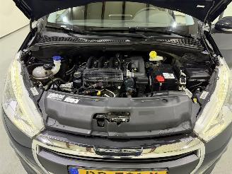 Peugeot 208 HB 1.2 PureTech Blue Lion picture 26