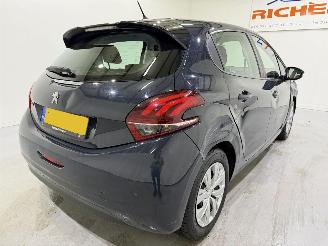 Peugeot 208 HB 1.2 PureTech Blue Lion picture 6