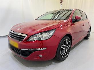 Peugeot 308 HB 1.2 PureTech Blue Lease Executive picture 3