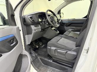 Peugeot Expert DC 2.0 BlueHDI 120 Premium 6-seats picture 34