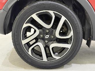 Renault Captur 0.9 TCe Helly Hansen NAP picture 23