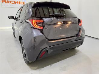Toyota Yaris HB 1.5 HEV Comfort Aut. picture 9