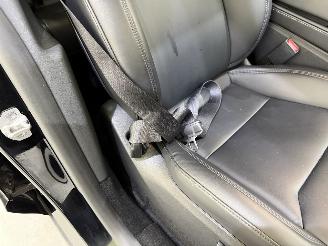 Tesla Model Y Standard Range picture 14