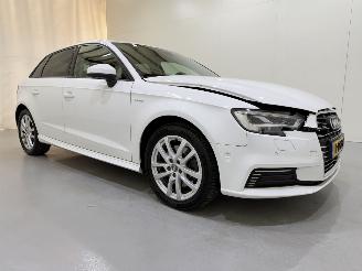 krockskadad bil auto Audi A3 Sportback 1.4 e-tron PHEV Sport Aut6 2017/10