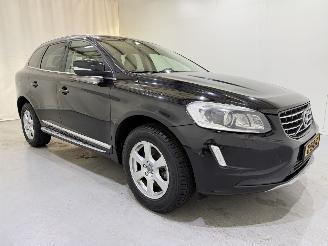 Voiture accidenté Volvo Xc-60 2.0 T5 FWD Summum Autom. 2016/2