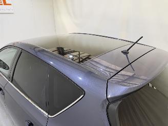Toyota Auris HB 1.8 Hybrid Lease Pro Pano/Clima picture 12