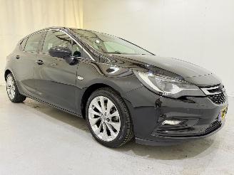 Voiture accidenté Opel Astra HB 1.6 CDTi Innovation 2017/6