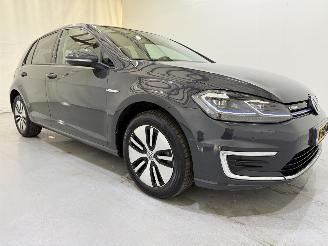 Schadeauto Volkswagen Golf e-Golf E-DITION Aut. 2020/3