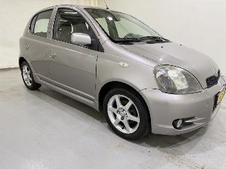 krockskadad bil auto Toyota Yaris HB 1.5 VVT-i T Sport 2002/6