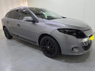 uszkodzony samochody osobowe Renault Mégane Grandtour 1.4 TCe Expression 96Kw 2010/2
