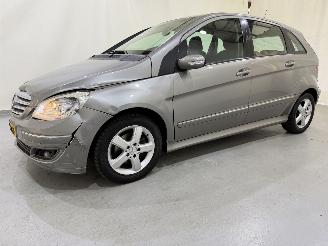Mercedes B-klasse 170 Automaat NAP picture 10